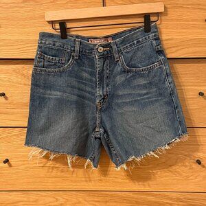 Levi Cut Off Shorts 28